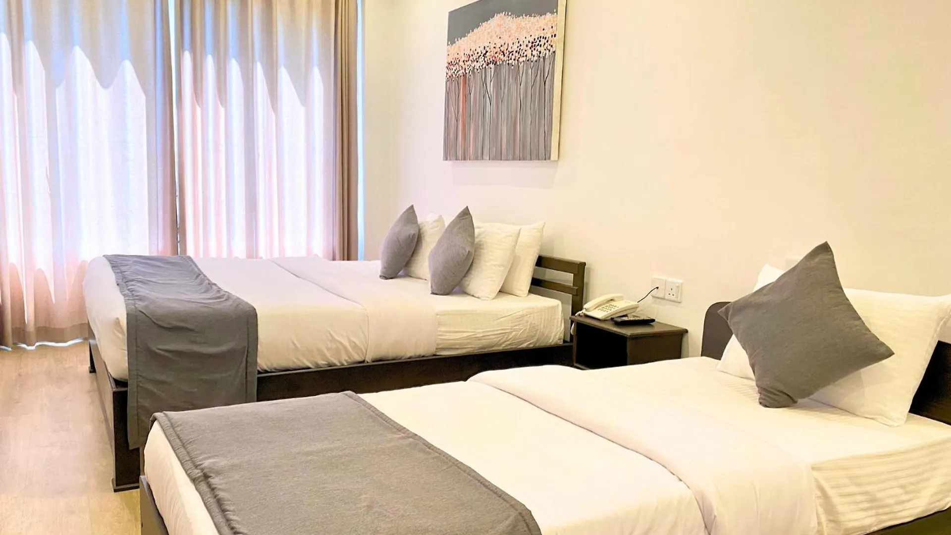 Queens Mount Glen Heights Nuwara Eliya Hotel
